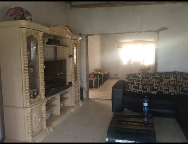 2 BEDROOM HOUSE FOR SALE IN GRASSLANDS